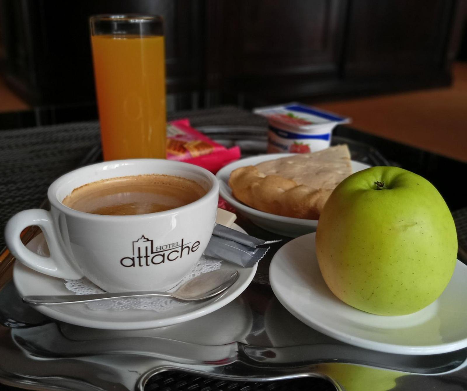 Attache Hotel Kiev Dış mekan fotoğraf